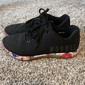Nobull women’s floral trainer size 9